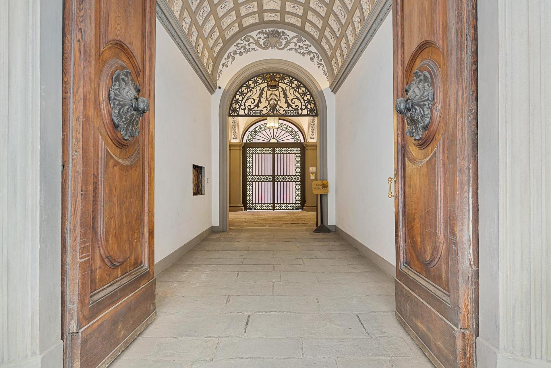 Tornabuoni Living - Luxury Apartments Collection Florence Exterior photo
